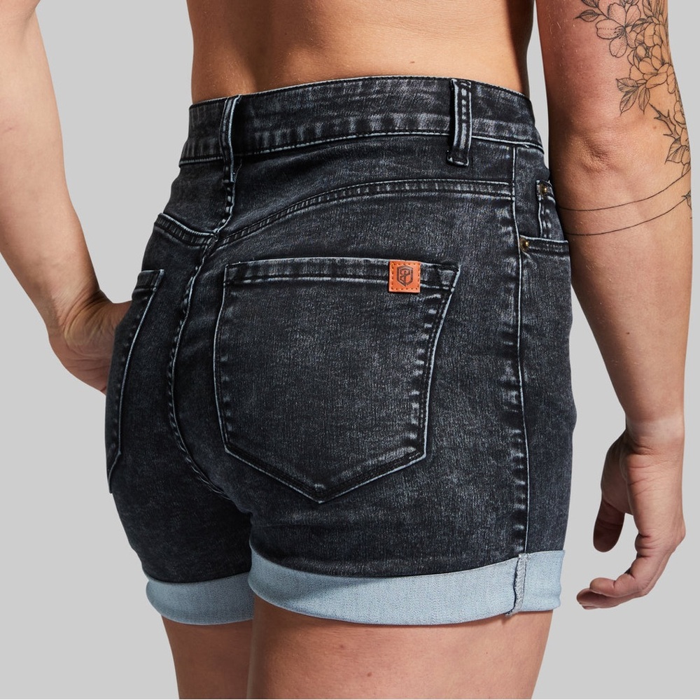Born Primitive FLEX - stretchy mom jean shorts
